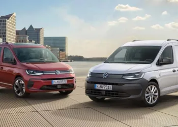 Volkswagen Caddy 2026: Більше екранів та нарешті підсвічені кнопки