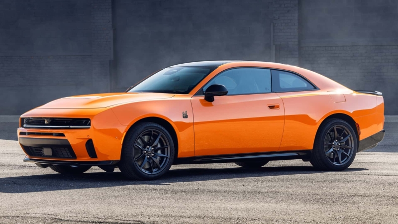 Dodge Charger їде в Європу: американська міць без V8 та з «сюрпризом» під капотом