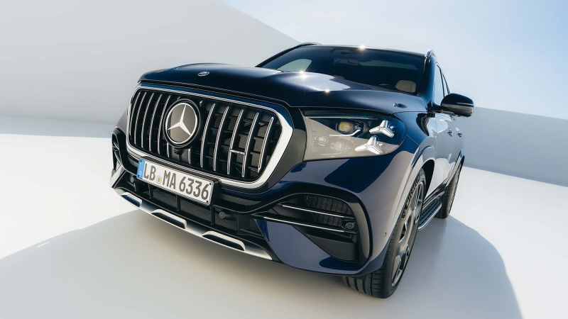 Mercedes-AMG GLS 63 2026: коли «вітальня» на колесах отримує серце від суперкара