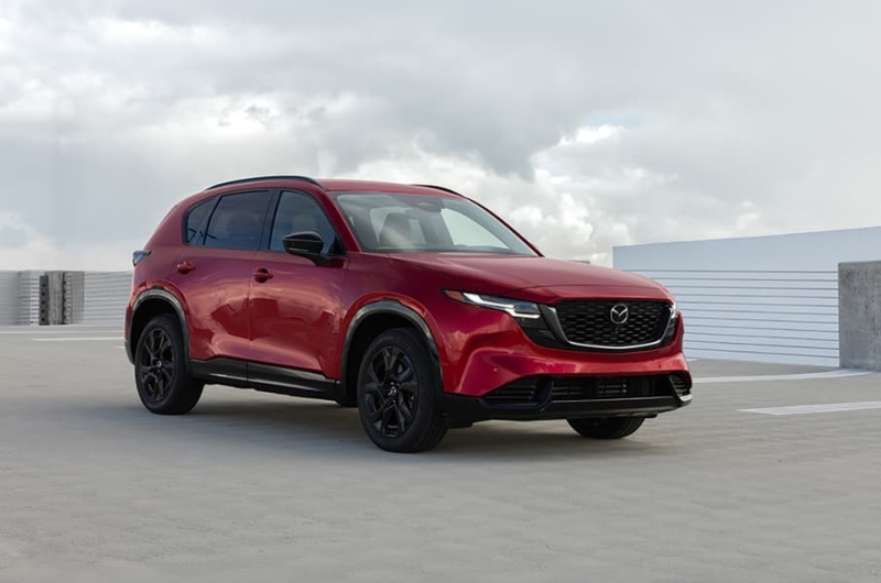 Mazda CX-5 ігнорує критику: японці розкупили кросовер у п'ять разів швидше за прогноз