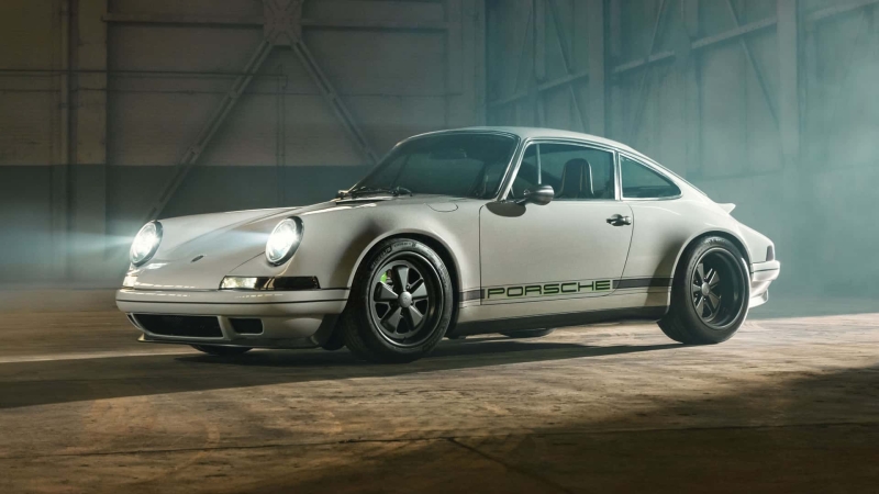 Рестомод Porsche 911 (964) Theon Design: вуглепластик та 6000 годин ручної роботи