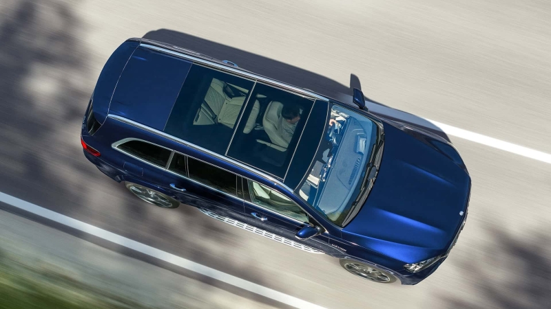 Mercedes-AMG GLS 63 2026: коли «вітальня» на колесах отримує серце від суперкара