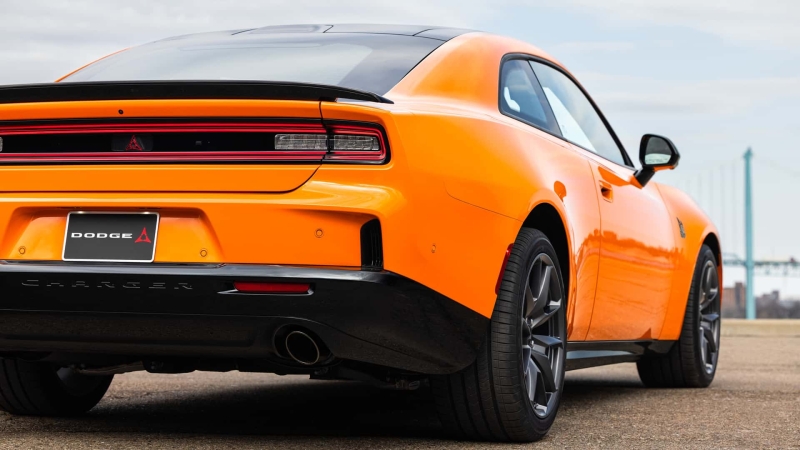 Dodge Charger їде в Європу: американська міць без V8 та з «сюрпризом» під капотом