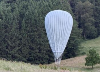 Аеростат на чистому водні здійснив перший в історії трансатлантичний переліт зі США у Європу