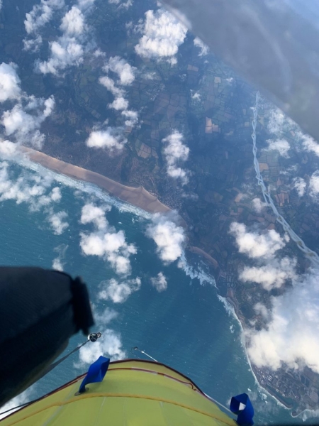 Аеростат на чистому водні здійснив перший в історії трансатлантичний переліт зі США у Європу
