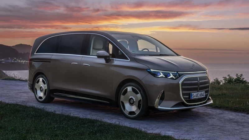 Mercedes-Benz VLE: коли мінівен дуже хоче бути лімузином (і в нього виходить)