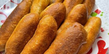 Дешево и сердито: как превратить картофель с сосисками в шикарное блюдо (ВИДЕО)