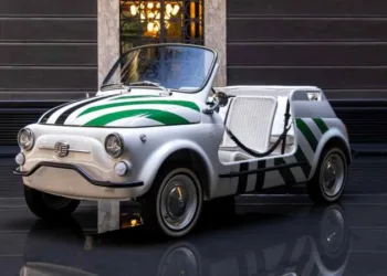 Spiaggina Stripes: як Garage Italia перетворили авто на готельний аксесуар