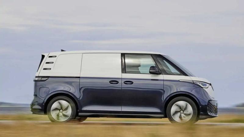 Volkswagen One Click: як зібрати фургон мрії без зайвих інструментів та нервів