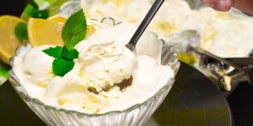 Вкус лета в каждой ложке: как приготовить вкусное лимонное мороженое (РЕЦЕПТ)