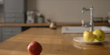 Способи позбутися мошок на кухні в домашніх умовах