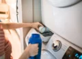 Як прибрати запах з пральної машини — чищення барабана та манжета підручними засобами