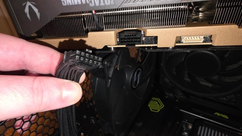ZOTAC GeForce RTX 5090 буквально вибухнула за 5 хвилин гри в Assassin's Creed Black Flag