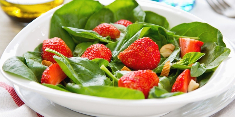 Зелень і сезонні овочі &ndash; найкращі ліки літа