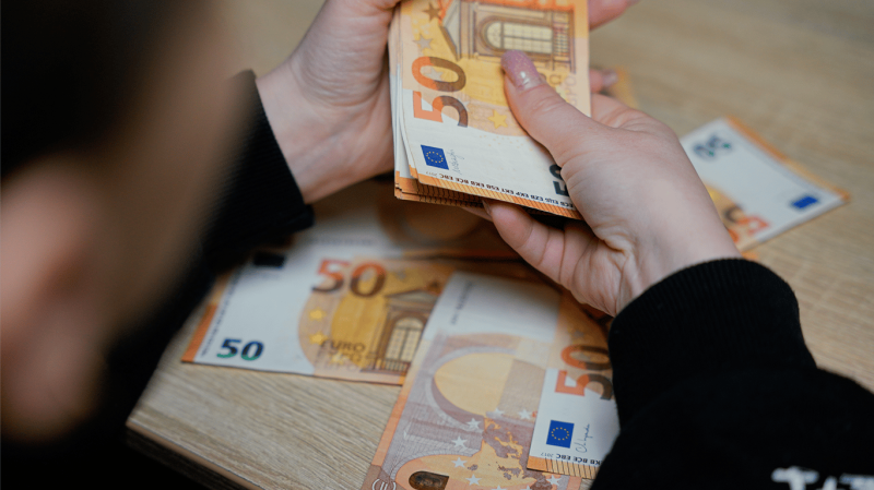 Мінімальна зарплата в Німеччині: скільки платитимуть працівникам у червні