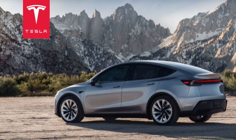 Tesla доставила першу нову Model Y без водія прямо до покупця