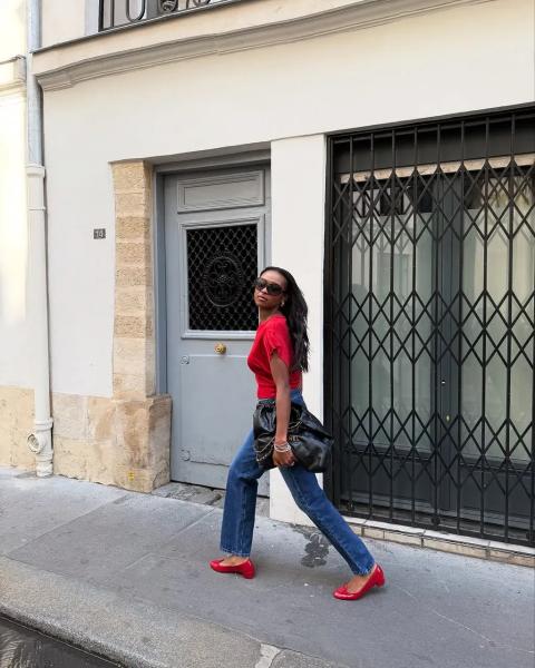 Без дірок і потертостей: які джинси будуть модними влітку