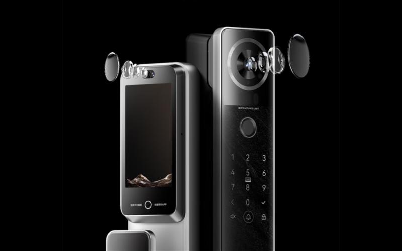 TCL випустила смартзамок K7G Max з технологією розпізнавання обличчя та 4,5-дюймовим екраном