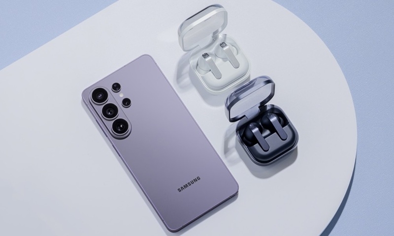 Samsung представила TWS-навушники Galaxy Buds 4 і Buds 4 Pro — оновлений дизайн, покращений звук і передове шумозаглушення