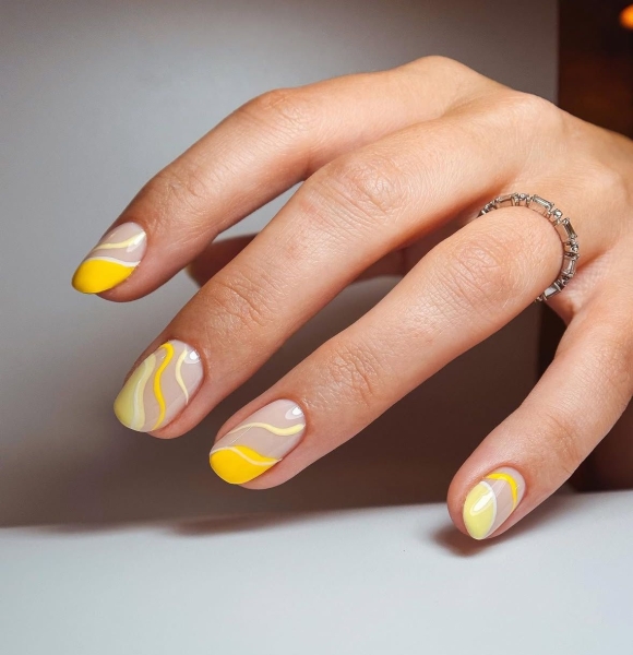 Лімончелло на нігтях: як повторити найсвіжіший манікюр літа