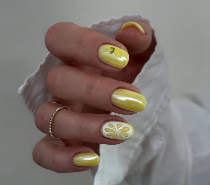 Лімончелло на нігтях: як повторити найсвіжіший манікюр літа