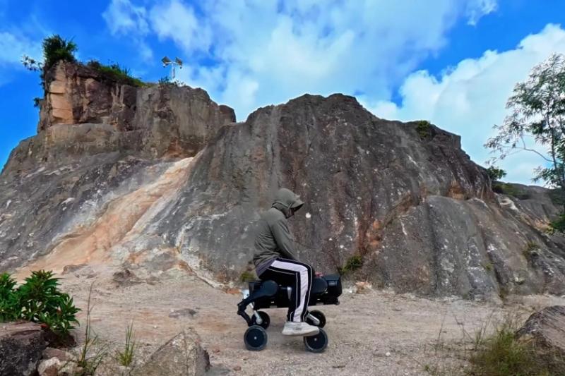 Народження трансформерів: цей робот розділяється на окремі частини залежно від обставин