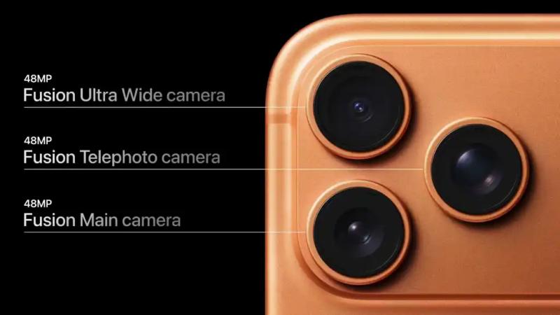 Порівняння Apple iPhone 17 Pro та 16 Pro: що нового з’явилося