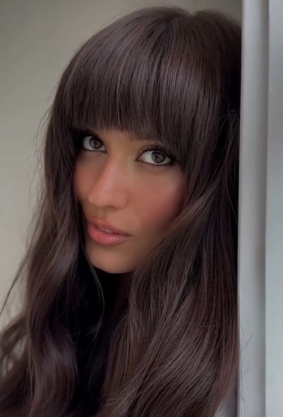 Від контрастного коріння до мигдального блонду: 6 найтрендовіших ідей фарбування на зиму 2025-2026