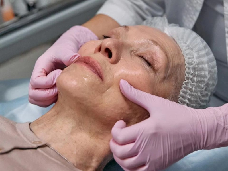 Вже не в тренді: б'юті-процедури, які безповоротно застаріли